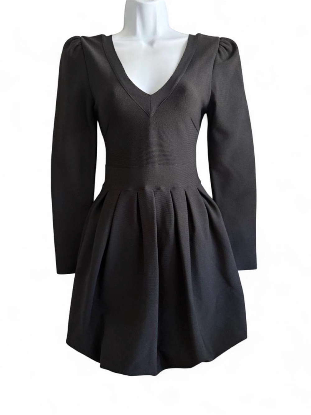 bebe Black V-Neck Long Sleeve Pleated Skirt Dress